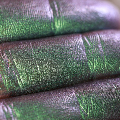 677 - A Song of Mermaids and Tritons- Ama Makeup Pigment Chameleon