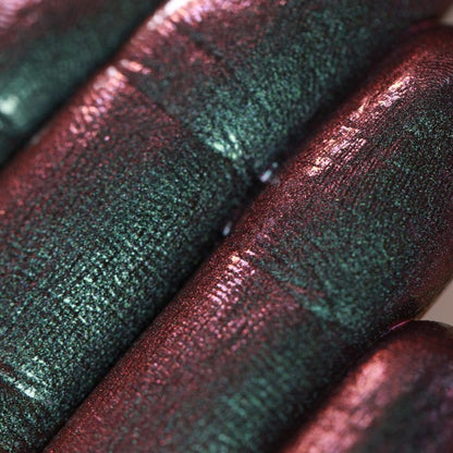 678 - Lost in The Sea of Purple - Ama Makeup Pigment Chameleon