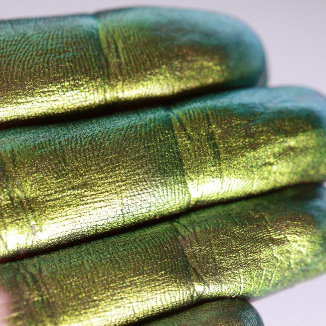 683 - Pixie’s Last Song - Ama Makeup Pigment Chameleon