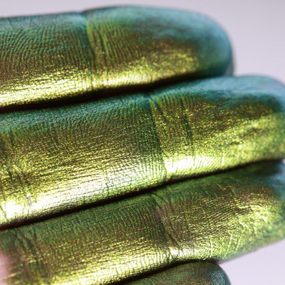 683 - Pixie’s Last Song - Ama Makeup Pigment Chameleon