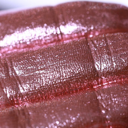 686 - Dancing with My Favourite Girl - Ama Makeup Pigment Chameleon