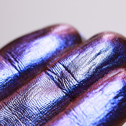 691 - Mulberry Eyes and Onyx Locks- Ama Makeup Pigment Chameleon