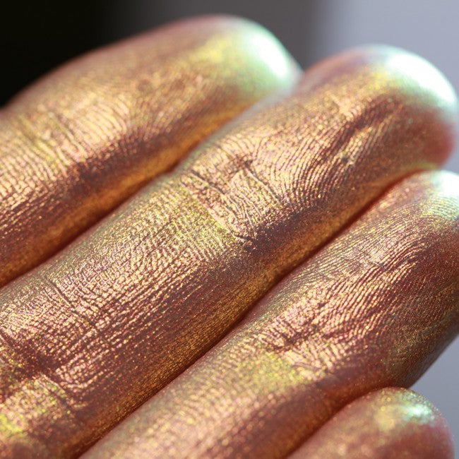 692 - Forget Me Nots - Ama Makeup Pigment Chameleon