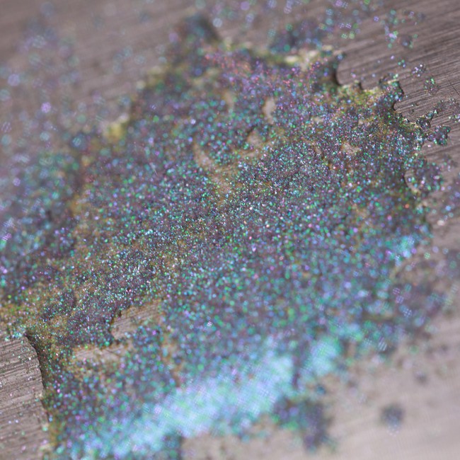696 - A Planet of Smooth Sands - Ama Makeup Pigment Chameleon